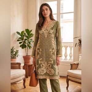 Elegant 3 piece Green & Gold Embroidered Pakistani Suit - Size S.